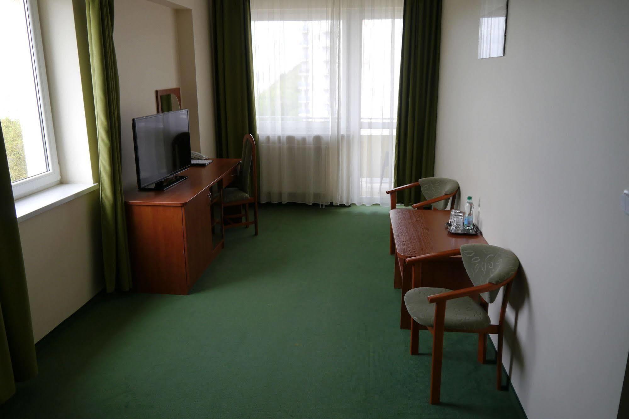 Vestina Wellness & Spa Hotel Miedzyzdroje Esterno foto